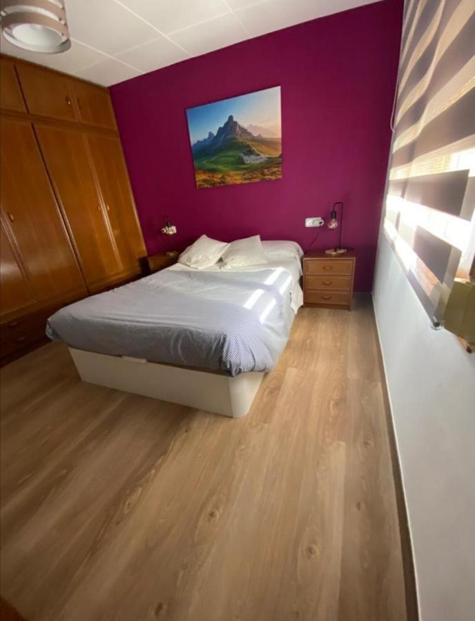 Sant Jordi 2 Apartment Tremp Luaran gambar